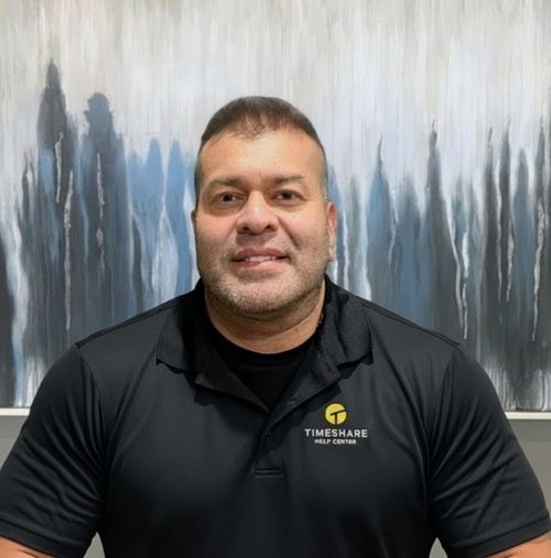 Dorian Munoz, Especialista Senior en Contratos del Centro de Ayuda de Tiempo Compartido