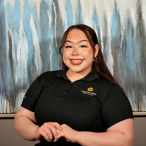 Cinthia Pena, especialista en inscripciones del Centro de Ayuda de Tiempo Compartido