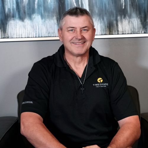 Dave Johnson, Especialista Senior en Contratos del Centro de Ayuda de Tiempo Compartido